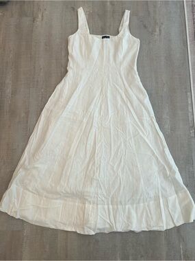 GAP White Sleeveless Maxi Dress